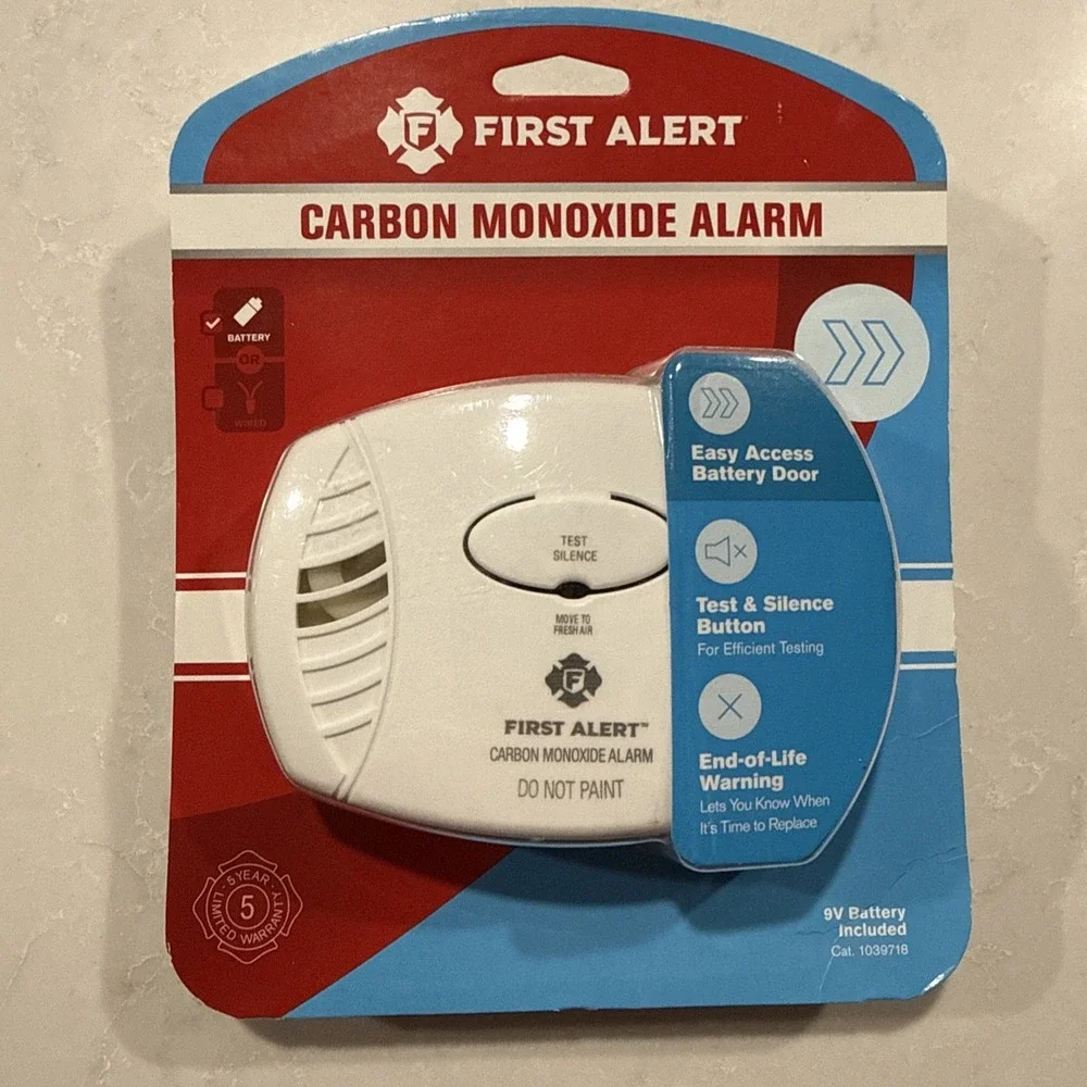 First Alert CO400 Carbon Monoxide (CO) Detector, Battery Operated Alarm, 1-Pack